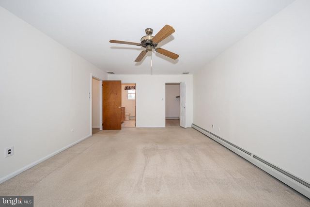 3088 DORMAN CIR, Broomall, PA 19008