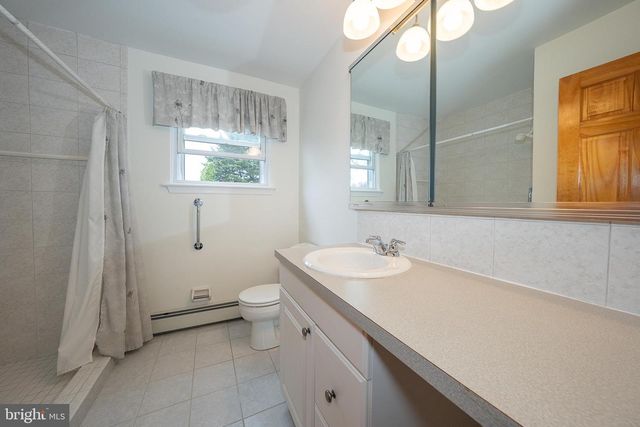 3088 DORMAN CIR, Broomall, PA 19008