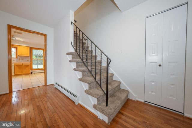 3088 DORMAN CIR, Broomall, PA 19008