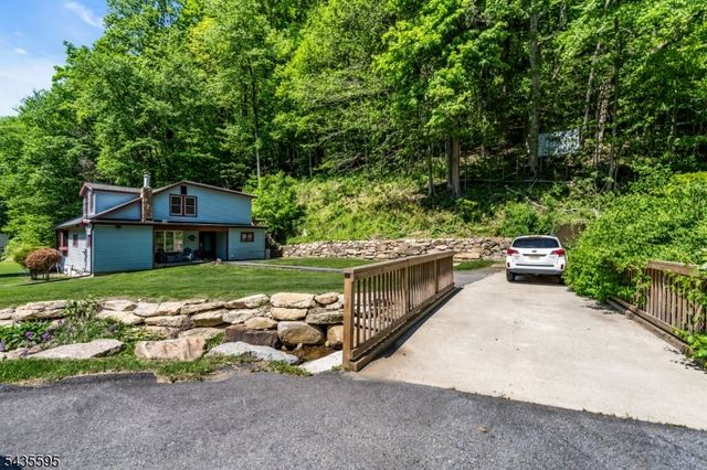 145 MillBrook Rd, Franklin Twp., NJ 07882