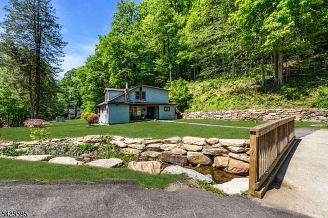 145 MillBrook Rd, Franklin Twp., NJ 07882