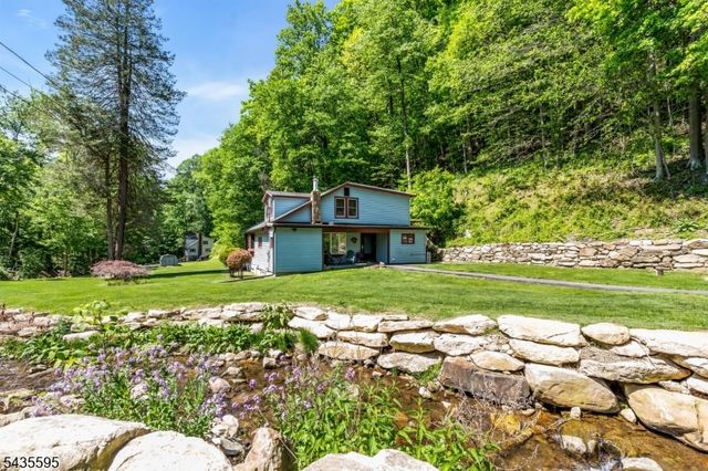 145 MillBrook Rd, Franklin Twp., NJ 07882