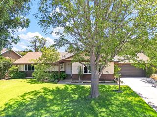 8636 Terrie Ter, Jurupa Valley, CA 92509