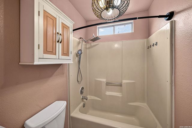 9719 Hidden Field, San Antonio, TX 78250