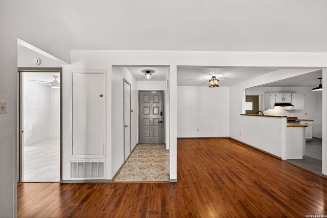 9719 Hidden Field, San Antonio, TX 78250