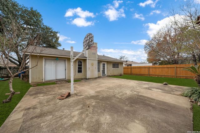 9719 Hidden Field, San Antonio, TX 78250