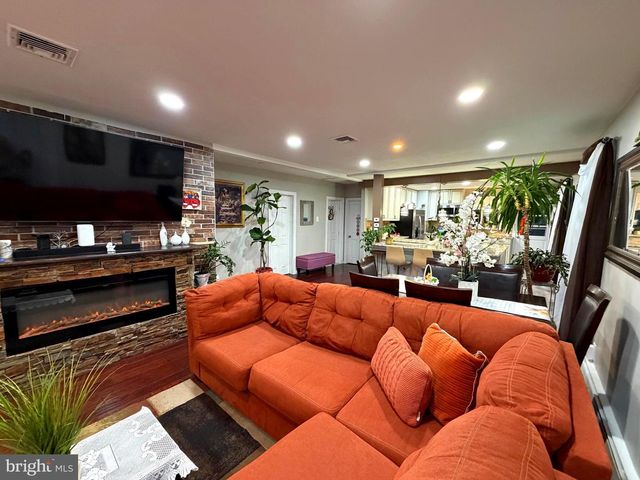 743 PURITAN AVE, Lawrenceville, NJ 08648