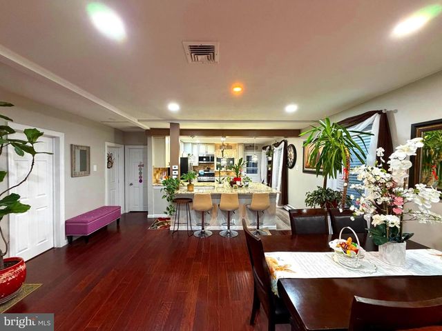 743 PURITAN AVE, Lawrenceville, NJ 08648