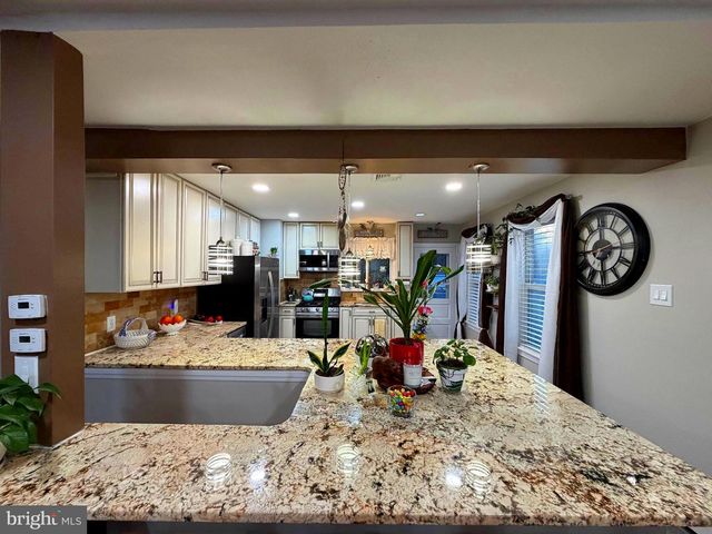 743 PURITAN AVE, Lawrenceville, NJ 08648