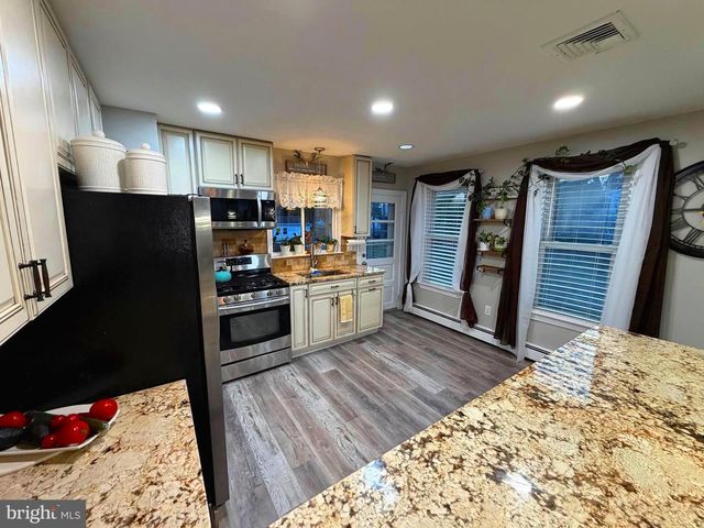 743 PURITAN AVE, Lawrenceville, NJ 08648