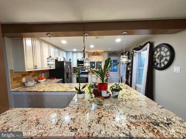 743 PURITAN AVE, Lawrenceville, NJ 08648