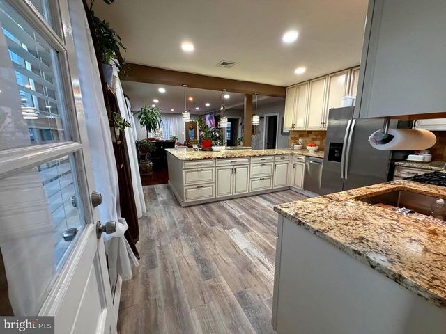 743 PURITAN AVE, Lawrenceville, NJ 08648