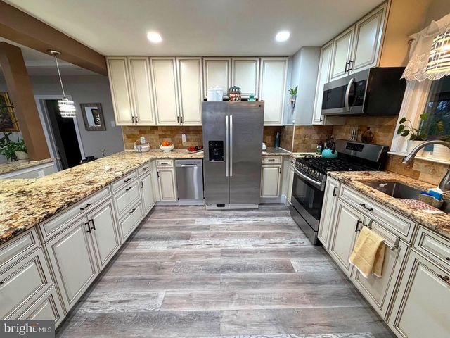 743 PURITAN AVE, Lawrenceville, NJ 08648