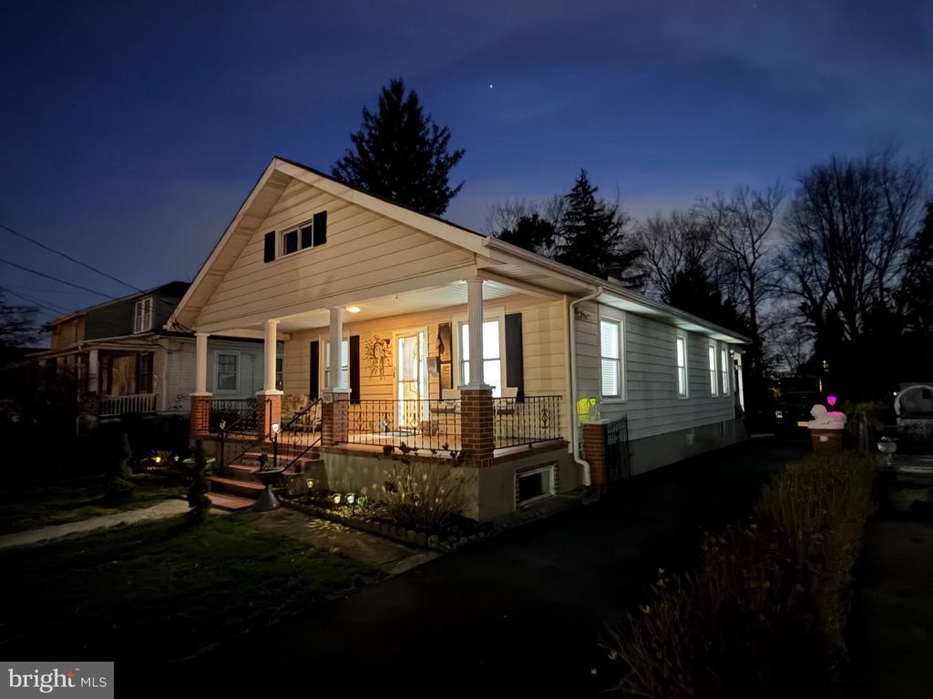 743 PURITAN AVE, Lawrenceville, NJ 08648