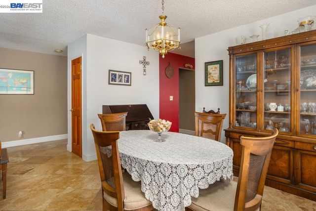 4591 Edwards Ln, Castro Valley, CA 94546