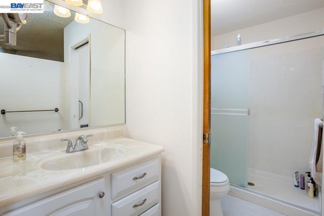 4591 Edwards Ln, Castro Valley, CA 94546
