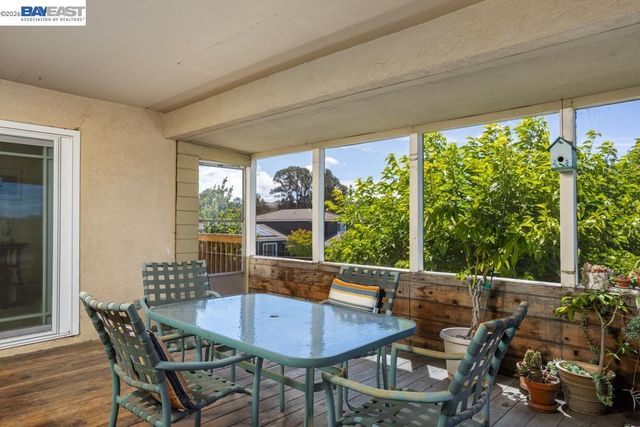 4591 Edwards Ln, Castro Valley, CA 94546