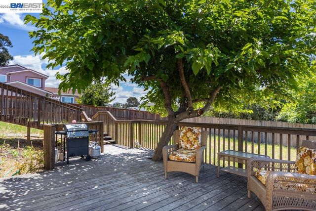4591 Edwards Ln, Castro Valley, CA 94546