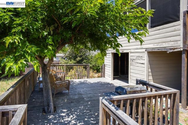 4591 Edwards Ln, Castro Valley, CA 94546