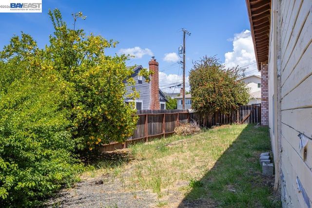 4591 Edwards Ln, Castro Valley, CA 94546