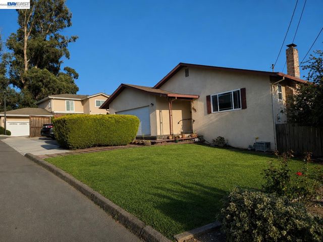 4591 Edwards Ln, Castro Valley, CA 94546