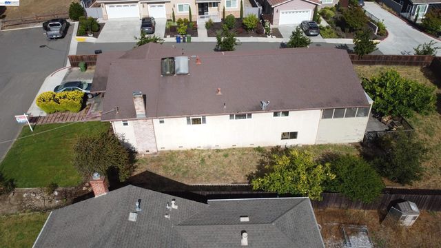 4591 Edwards Ln, Castro Valley, CA 94546