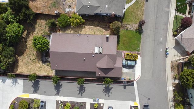 4591 Edwards Ln, Castro Valley, CA 94546