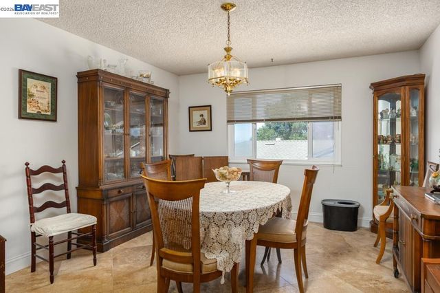 4591 Edwards Ln, Castro Valley, CA 94546