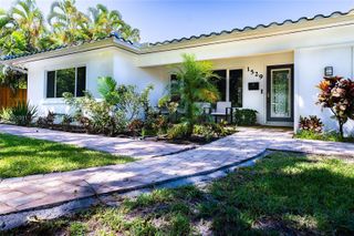 1529 Bayview Dr, Fort Lauderdale, FL 33304