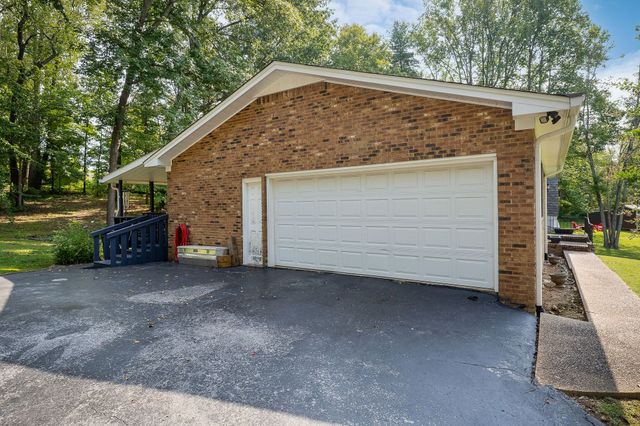 1791 Meadow Wood Dr, Cookeville, TN 38506