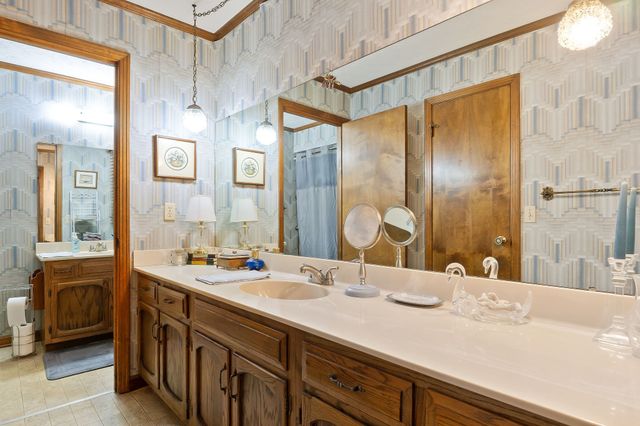 1791 Meadow Wood Dr, Cookeville, TN 38506