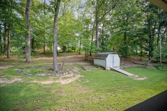 1791 Meadow Wood Dr, Cookeville, TN 38506