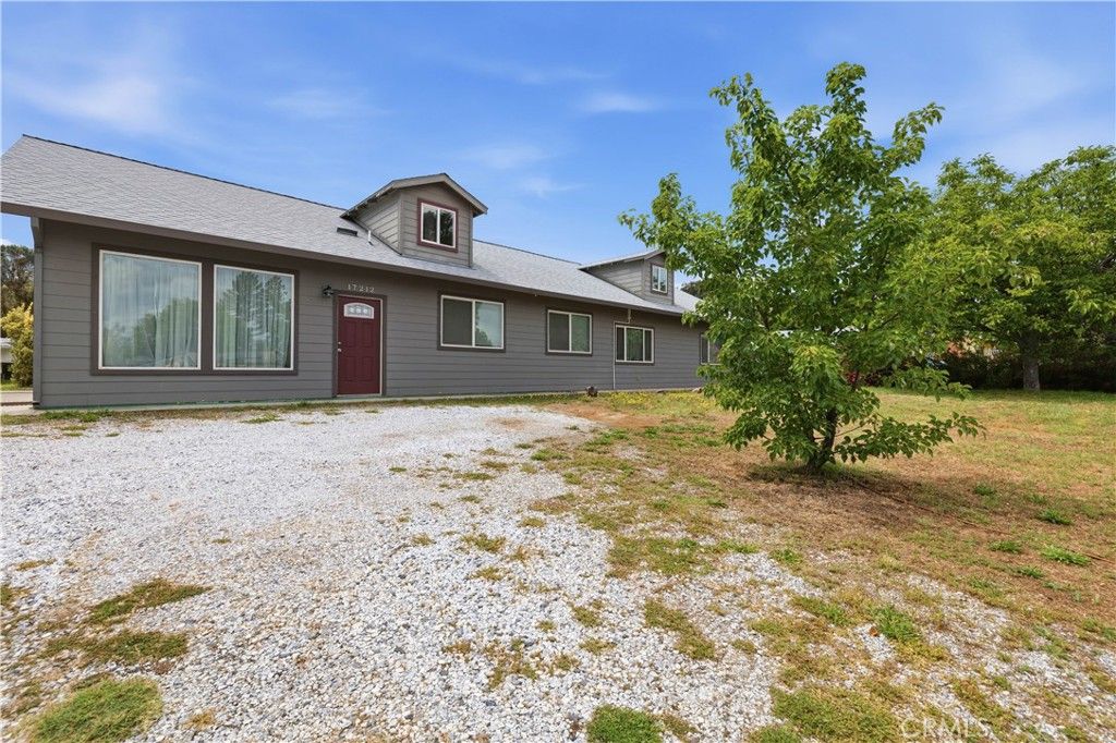 Image 2 of property listing at 17212 Jeanese, Jamestown, CA 95327
