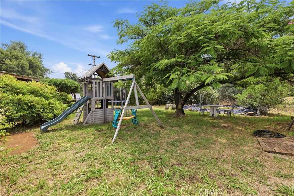 Image 22 of property listing at 17212 Jeanese, Jamestown, CA 95327