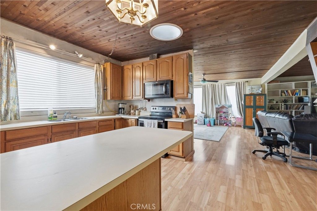 Image 6 of property listing at 17212 Jeanese, Jamestown, CA 95327