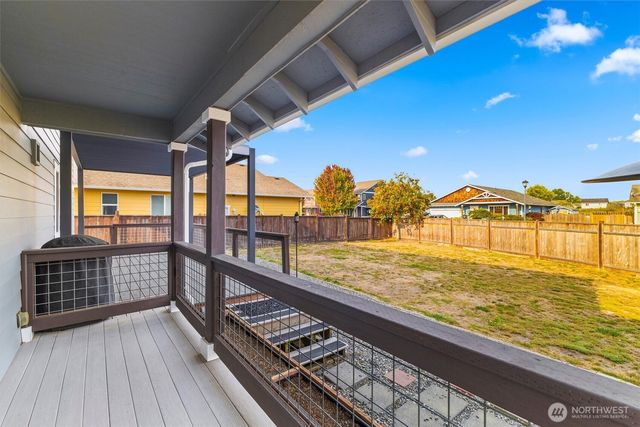 4840 Outrigger Loop, Blaine, WA 98230
