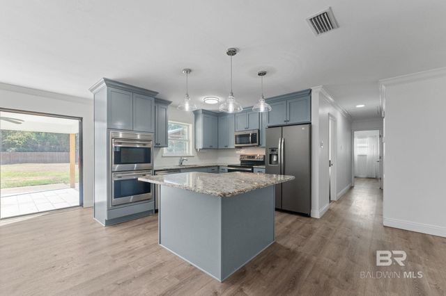 7464 Fairmont Drive, Foley, AL 36535