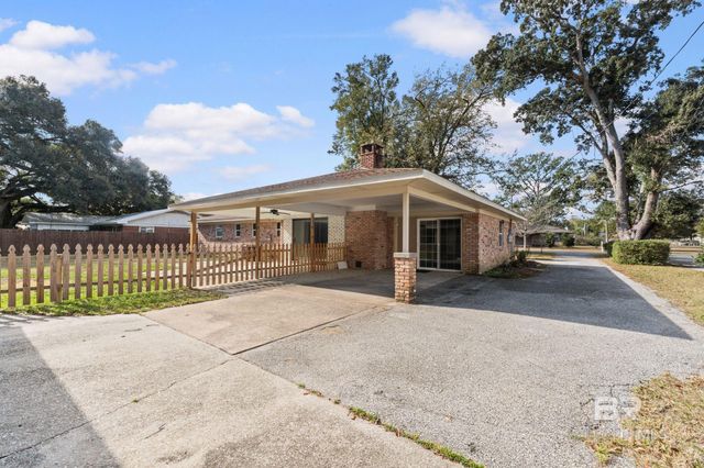 7464 Fairmont Drive, Foley, AL 36535