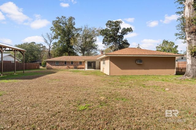 7464 Fairmont Drive, Foley, AL 36535