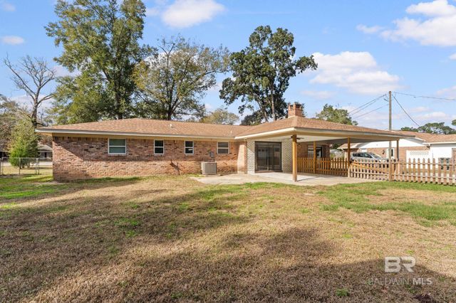 7464 Fairmont Drive, Foley, AL 36535