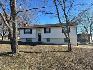137 NE 1261 N/A, Knob Noster, MO 65336