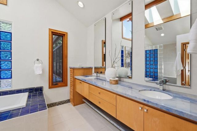 25991 Mar Vista Court, Los Gatos, CA 95033