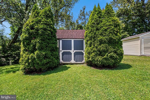 142 WESTBROOK DR, Clifton Heights, PA 19018