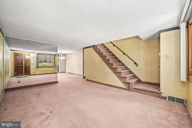 142 WESTBROOK DR, Clifton Heights, PA 19018