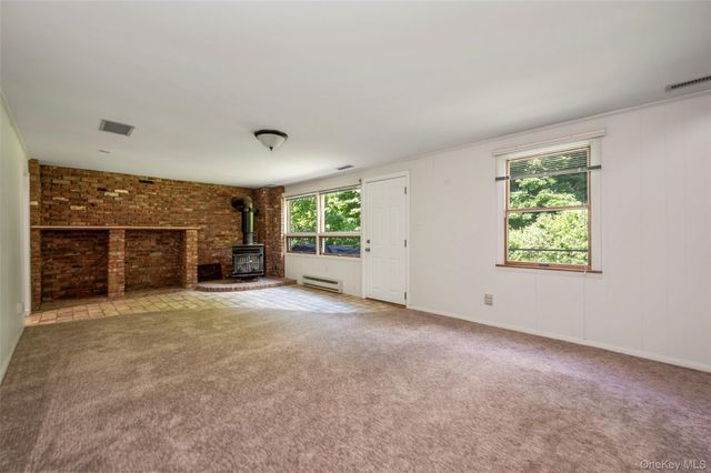 9 Somerstown Road, Ossining, NY 10562