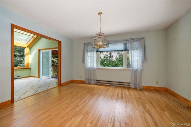 9 Somerstown Road, Ossining, NY 10562