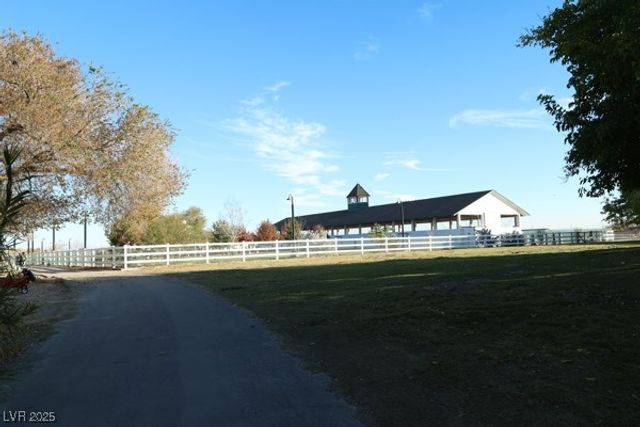 8917 Loggers Mill Avenue, Las Vegas, NV 89143