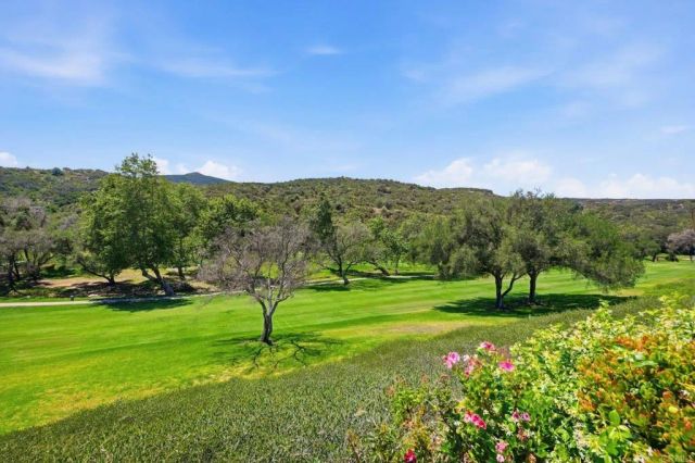 2262 Vista Valley Lane, Vista, CA 92084