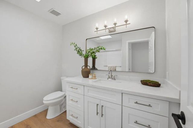 2262 Vista Valley Lane, Vista, CA 92084