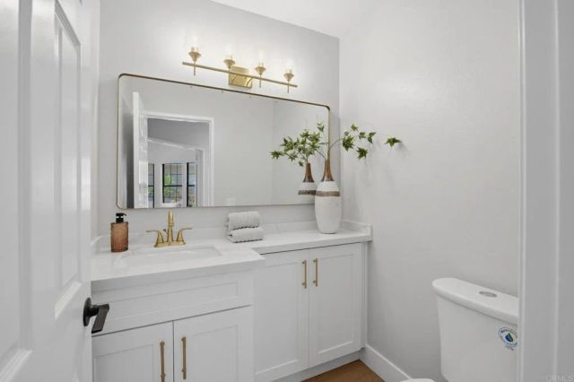 2262 Vista Valley Lane, Vista, CA 92084